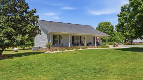 23 Smokey Circle Petersburg TN 37144
