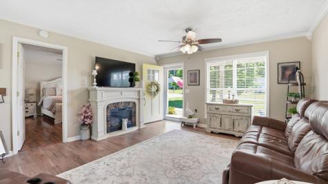 23 Smokey Circle Petersburg TN 37144