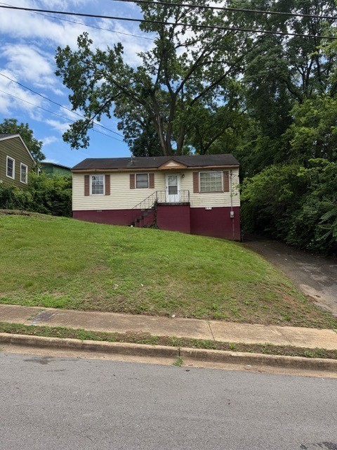 704 Glenview Dr, E Nashville TN 37206