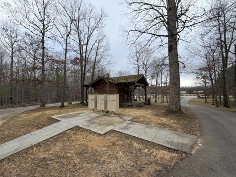2095 Lake Louisa Loop Monteagle TN 37356