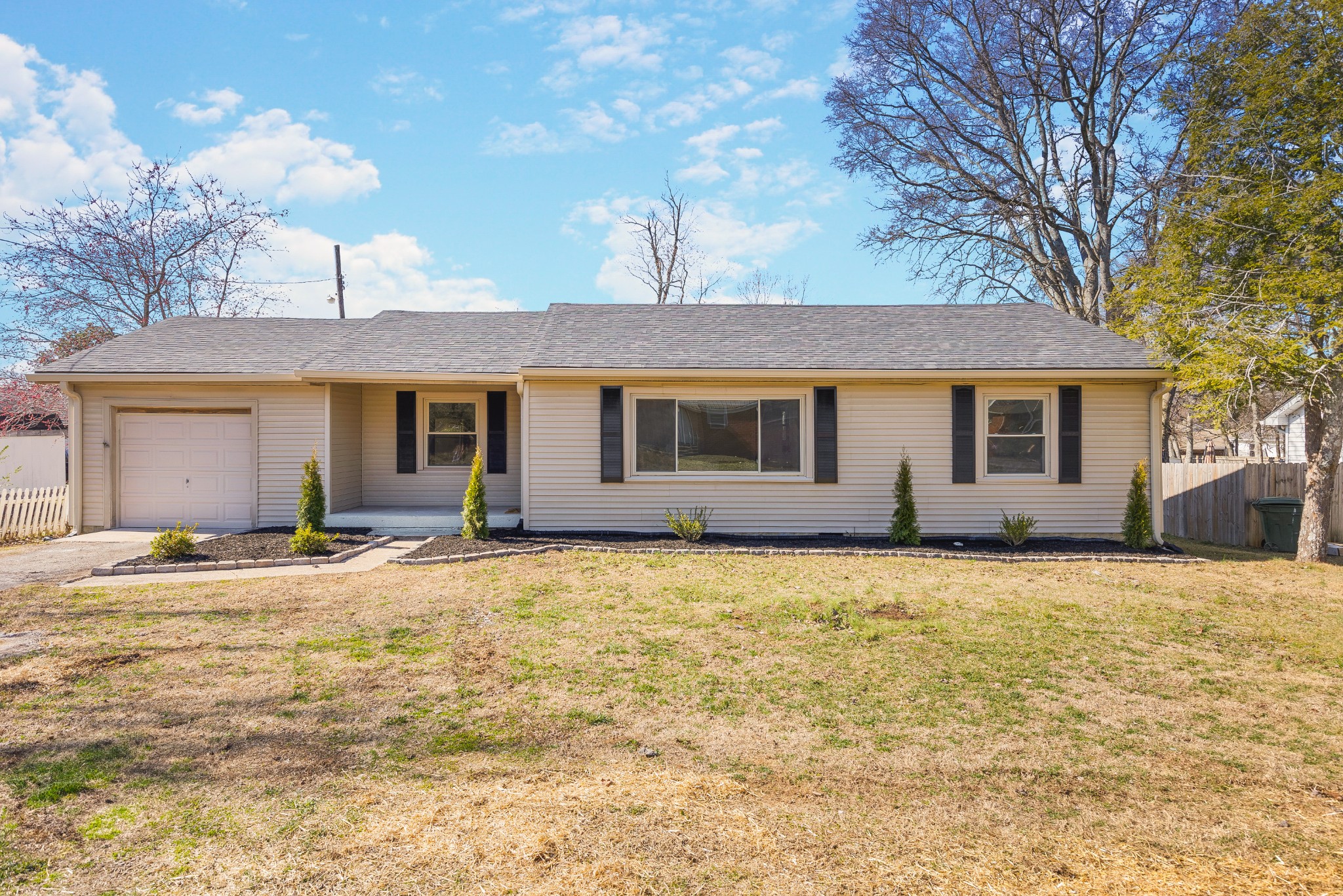902 Edgehill Drive Lebanon TN 37087