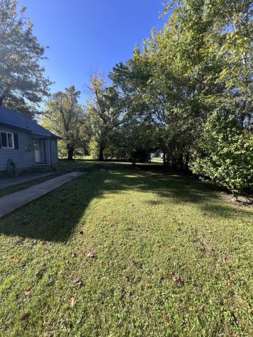 962 3rd Street Tracy City TN 37387