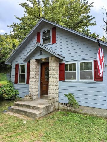 962 3rd Street Tracy City TN 37387