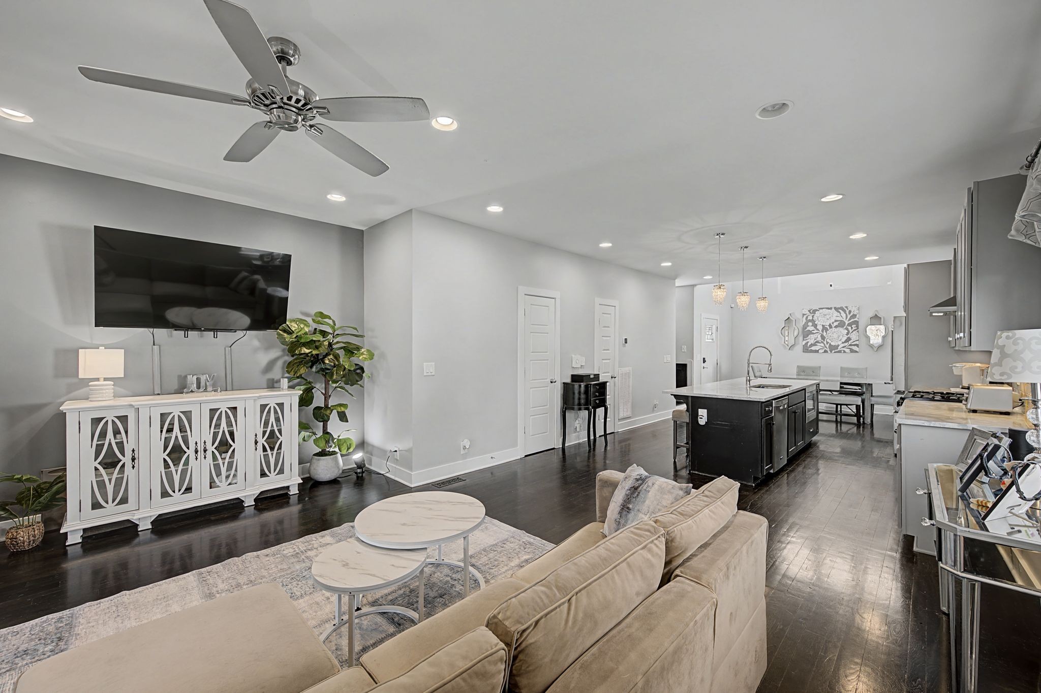 1802B 7th Avenue, N Nashville TN 37208