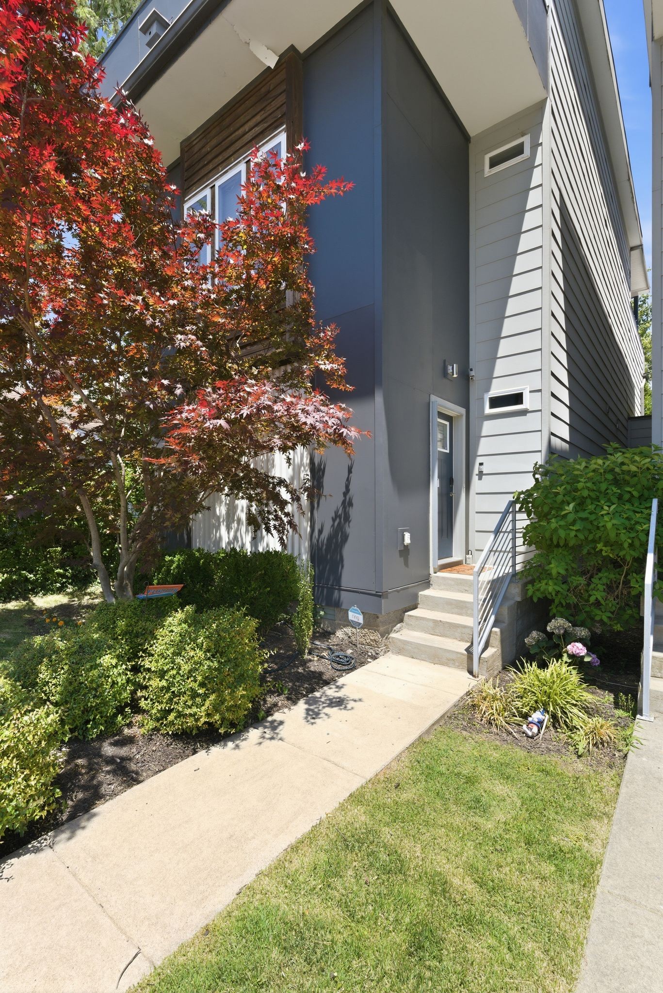 1802B 7th Avenue, N Nashville TN 37208