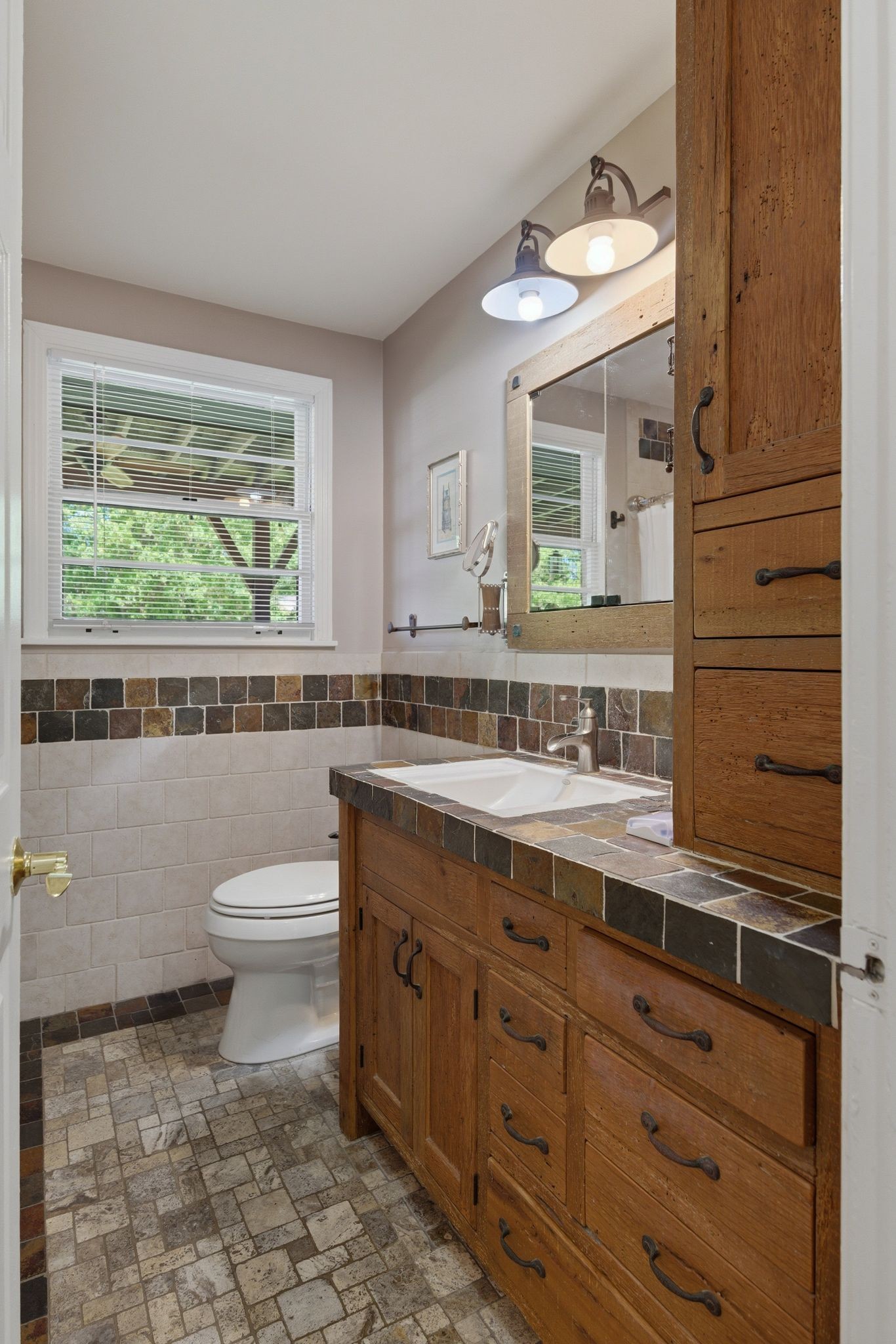 1047 Mitchell Road Nashville TN 37206