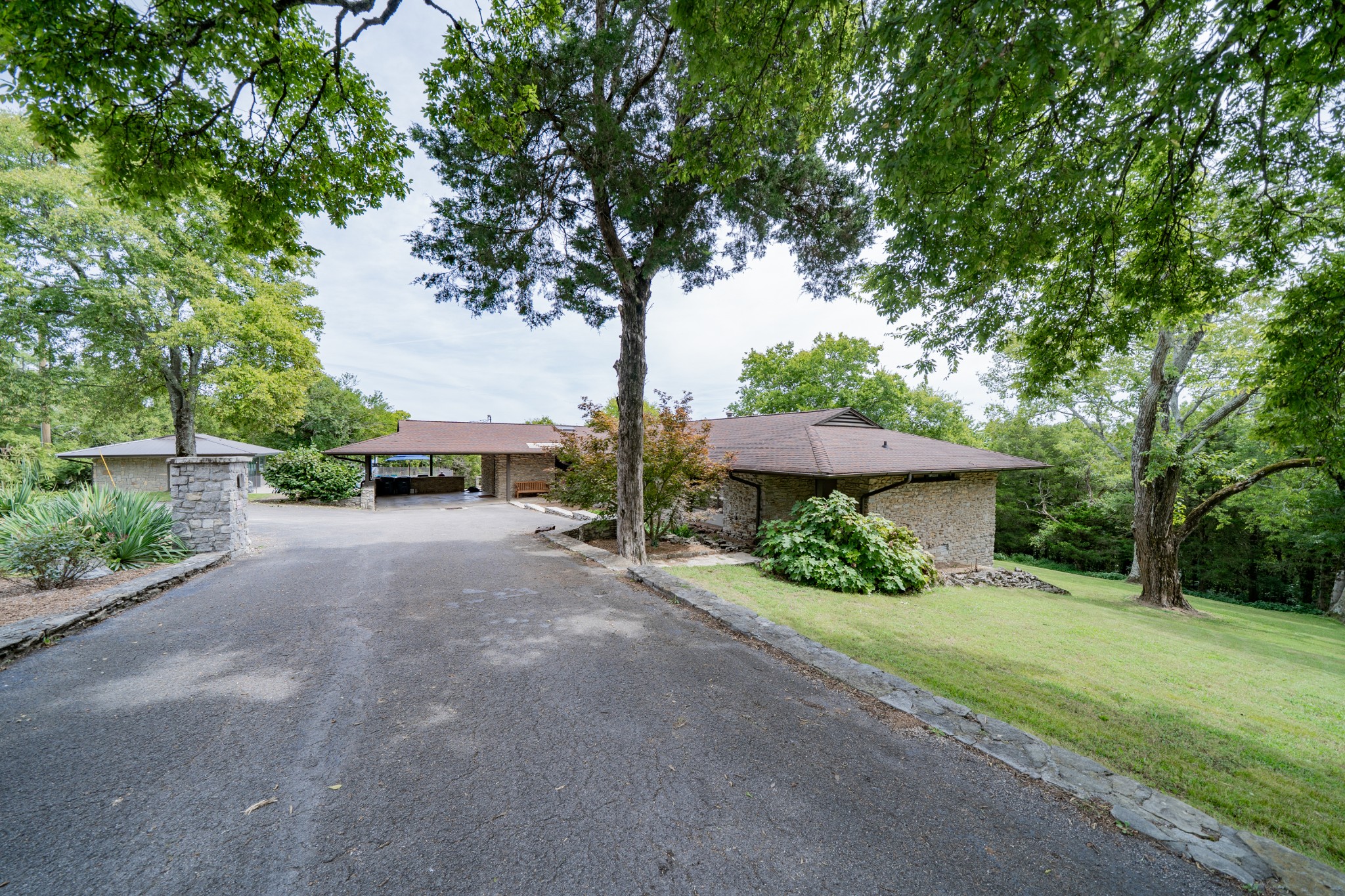 609 Cherokee Avenue Fayetteville TN 37334