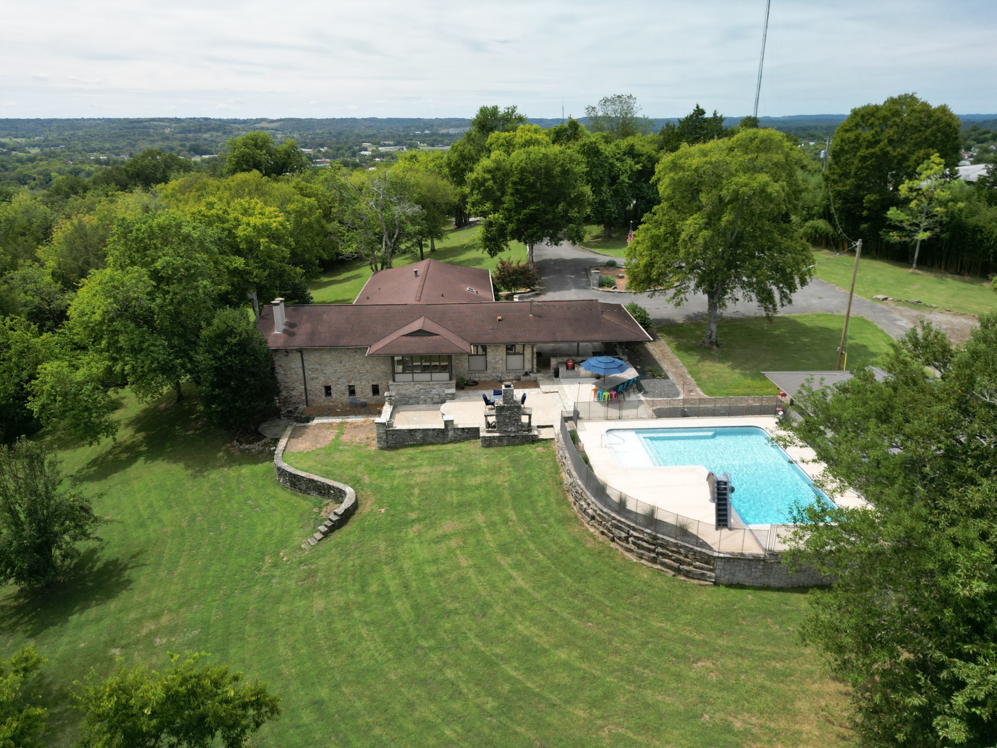 609 Cherokee Avenue Fayetteville TN 37334