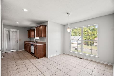 1027 Woodbrier Lane Greenbrier TN 37073