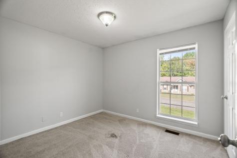 1027 Woodbrier Lane Greenbrier TN 37073