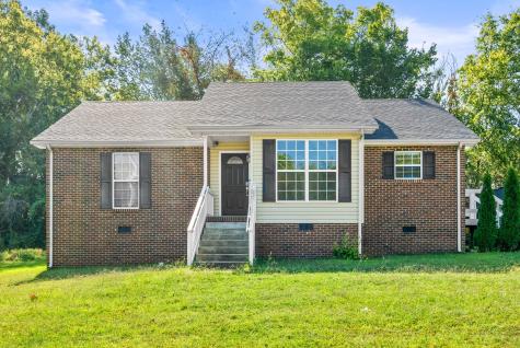 1027 Woodbrier Lane Greenbrier TN 37073