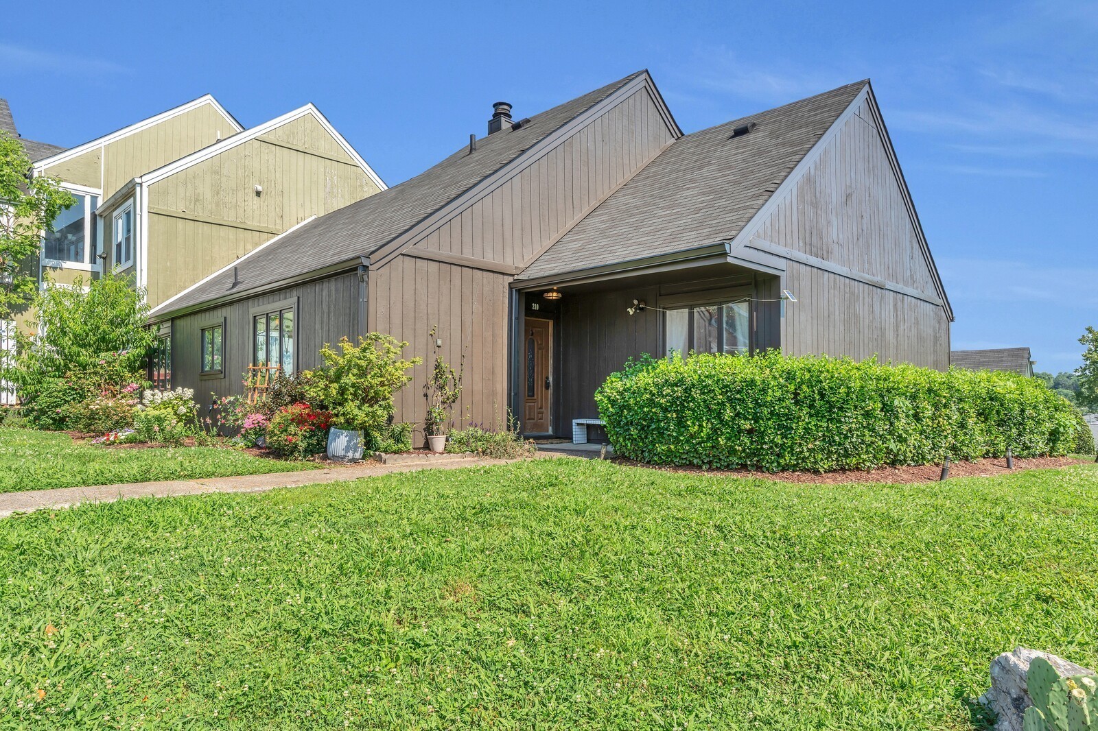 210 Raintree Drive Hermitage TN 37076