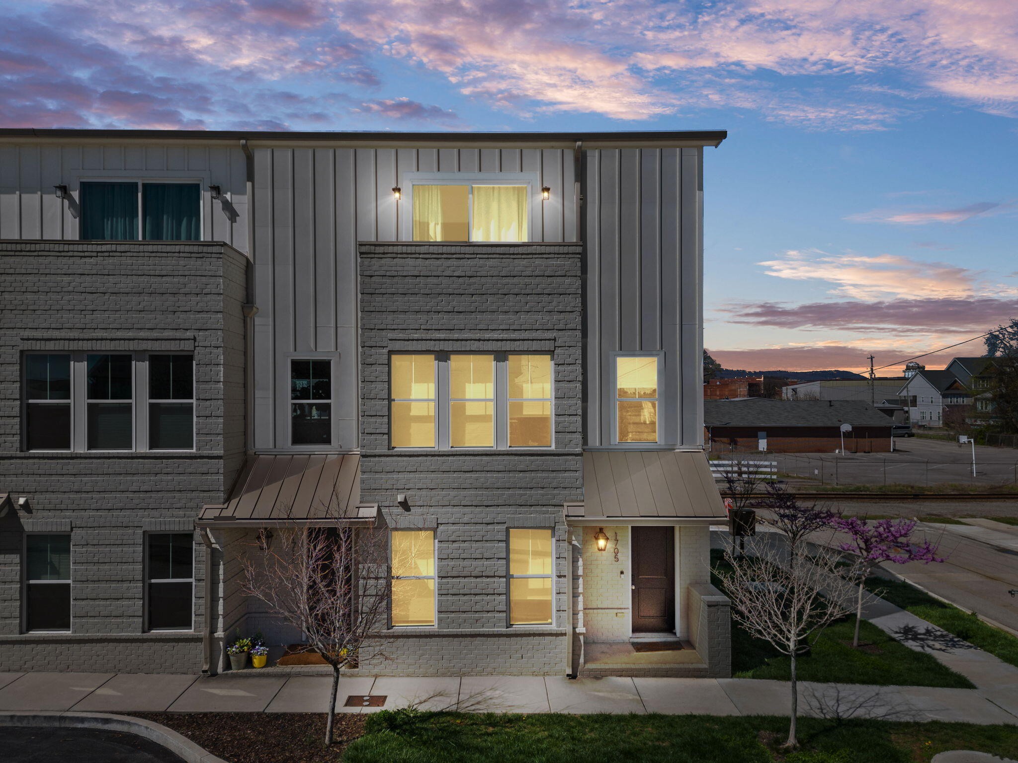 1705 Adams Street Chattanooga TN 37408