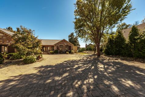 102 Bluegrass Circle Hendersonville TN 37075