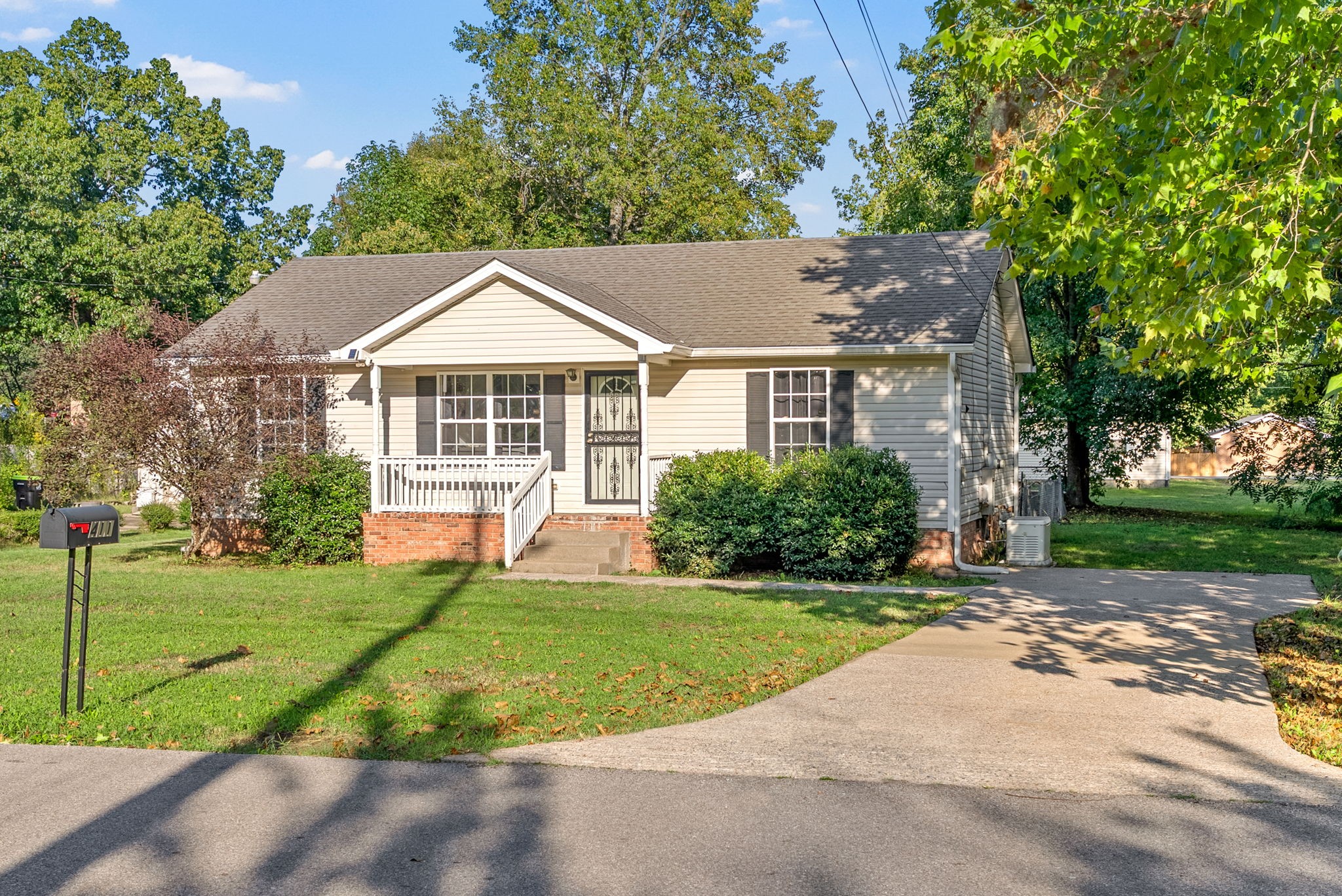 411 Buckeye Lane Clarksville TN 37042
