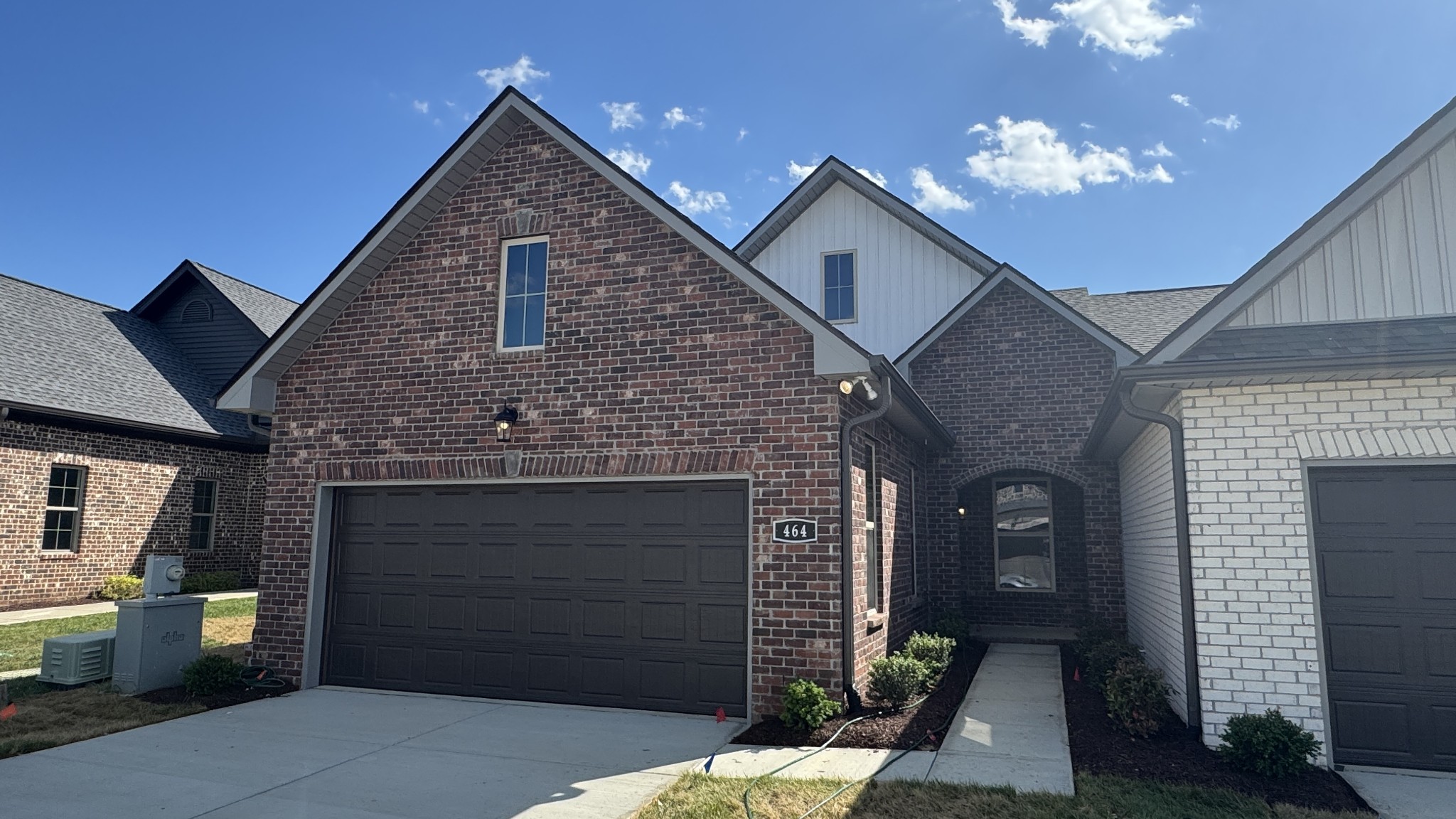 464 W Foxrun Springfield TN 37172