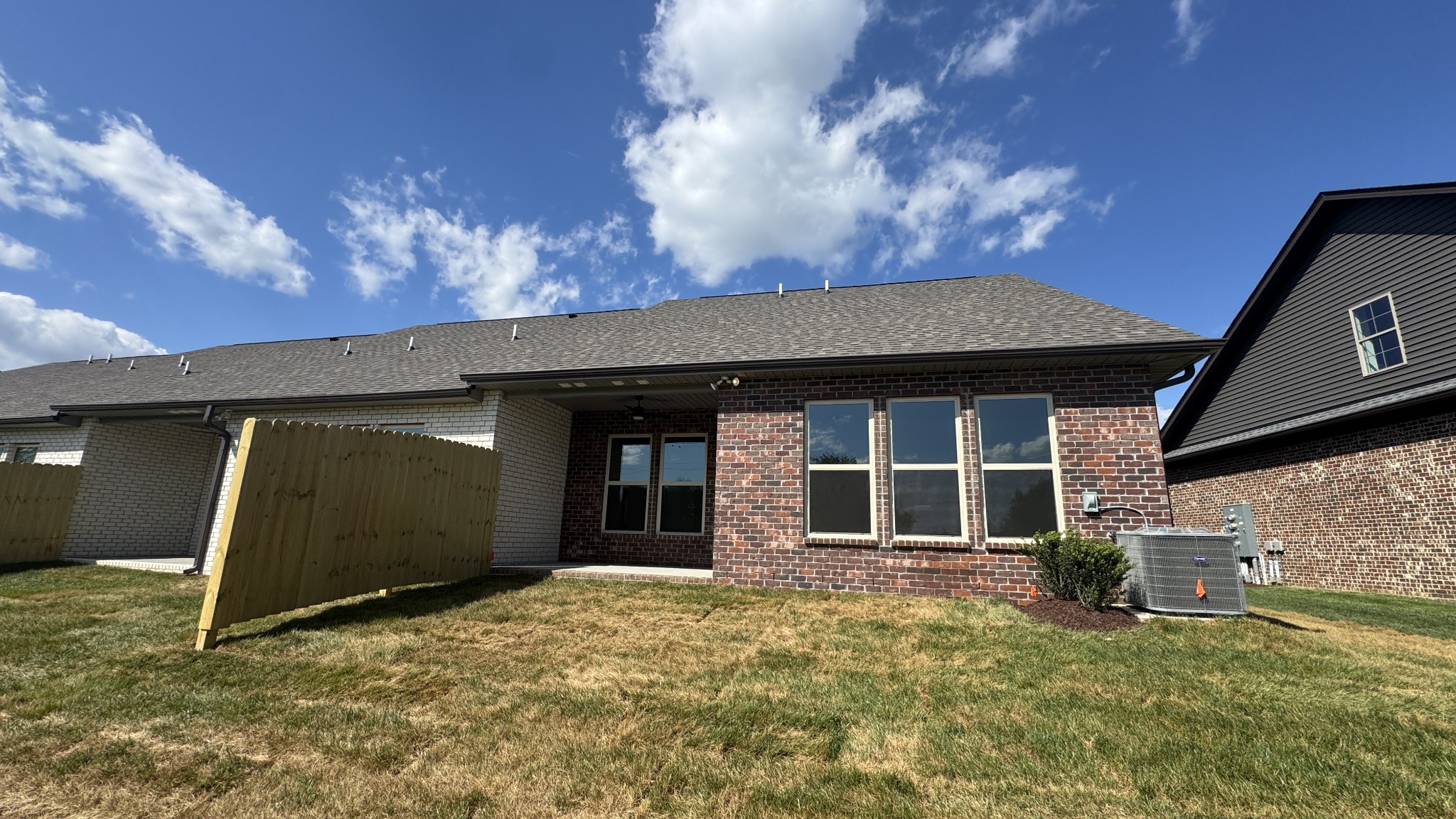 464 W Foxrun Springfield TN 37172