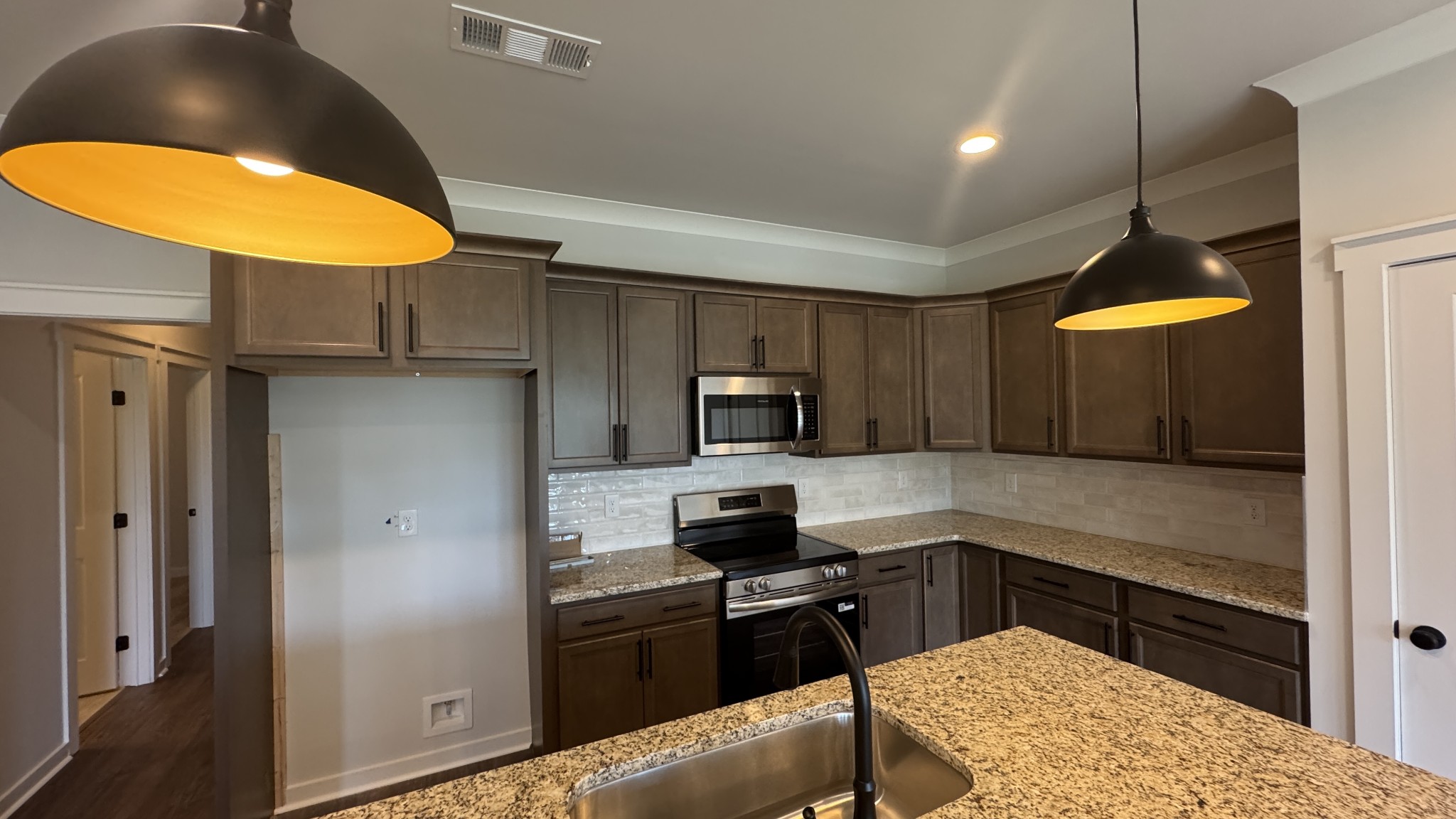 464 W Foxrun Springfield TN 37172