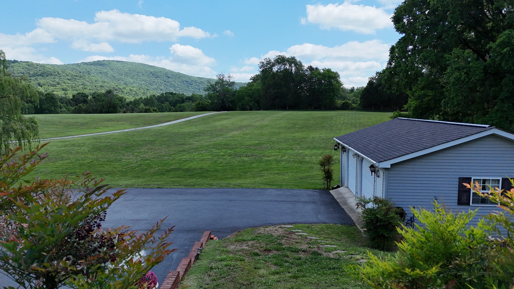 5234 Shellsford Road Mcminnville TN 37110