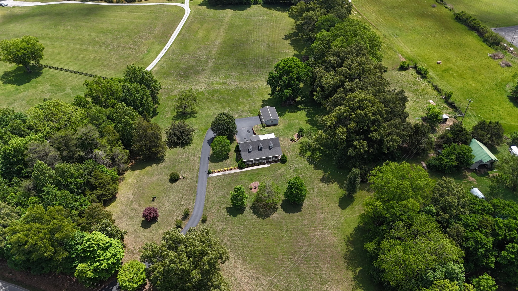 5234 Shellsford Road Mcminnville TN 37110
