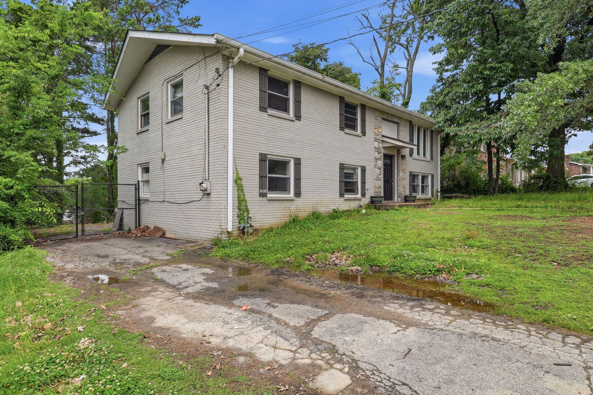 2615 Edge O Lake Drive Nashville TN 37217
