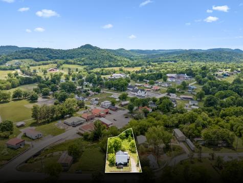 53 Re Davenport Avenue Auburntown TN 37016