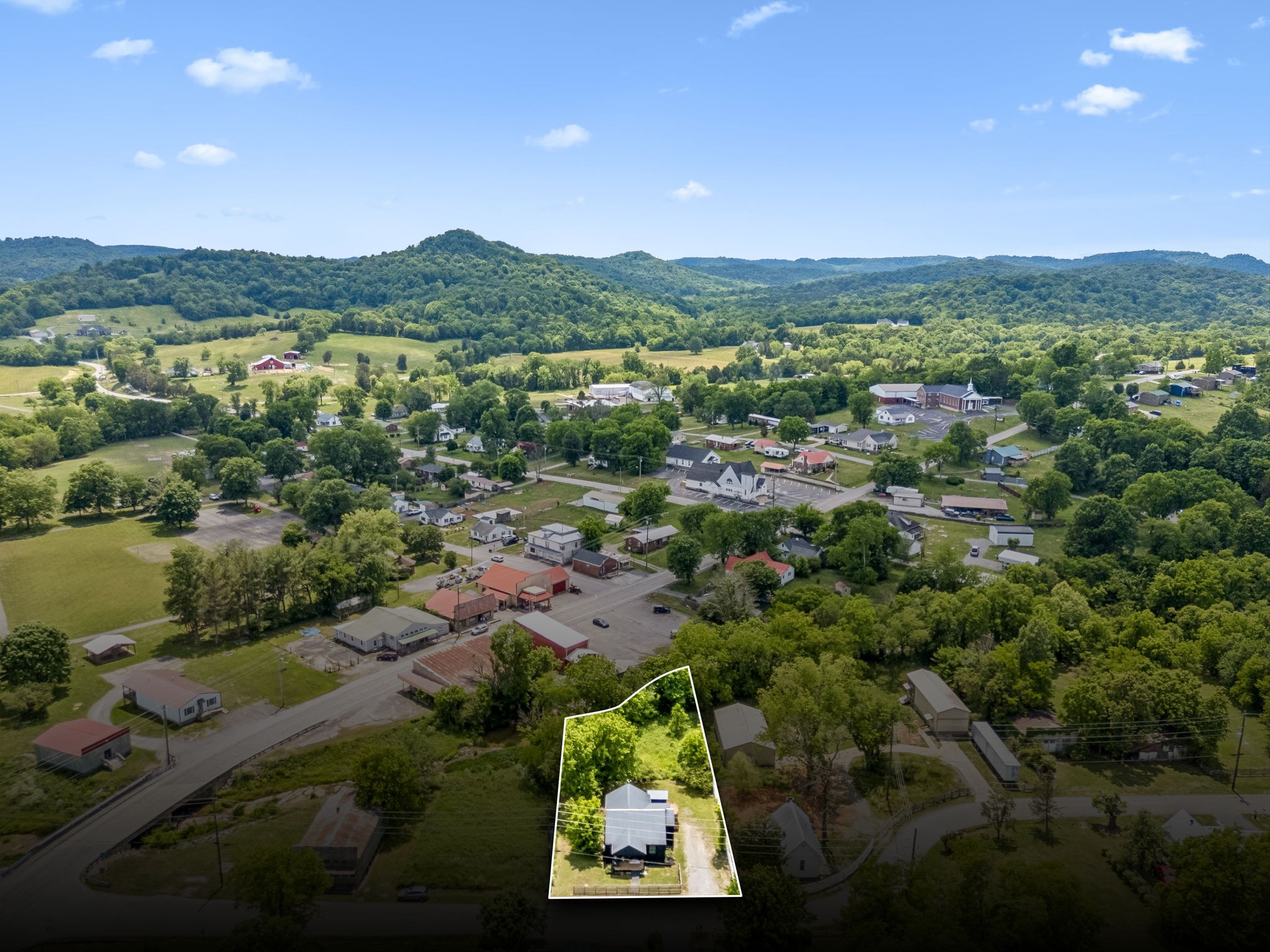 53 Re Davenport Avenue Auburntown TN 37016