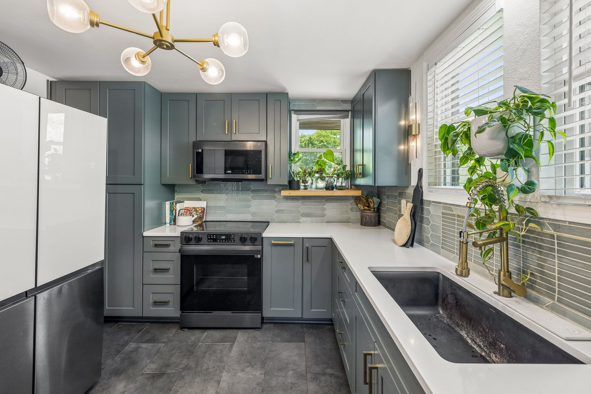 53 Re Davenport Avenue Auburntown TN 37016