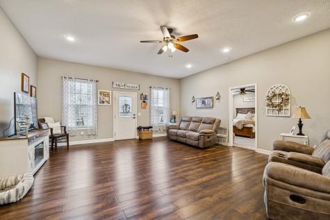 70 Hayden Drake Lane Lafayette TN 37083