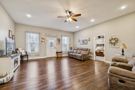 70 Hayden Drake Lane Lafayette TN 37083