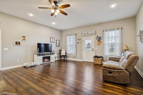 70 Hayden Drake Lane Lafayette TN 37083