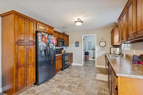 70 Hayden Drake Lane Lafayette TN 37083