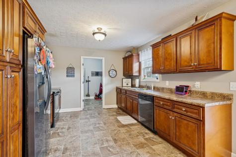 70 Hayden Drake Lane Lafayette TN 37083