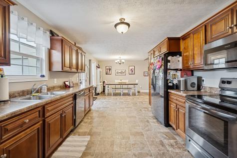 70 Hayden Drake Lane Lafayette TN 37083