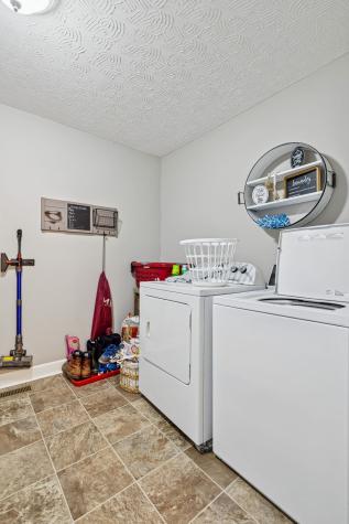 70 Hayden Drake Lane Lafayette TN 37083