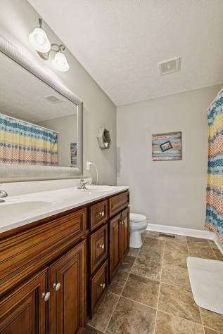 70 Hayden Drake Lane Lafayette TN 37083