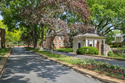 5025 Hillsboro Pike Nashville TN 37215