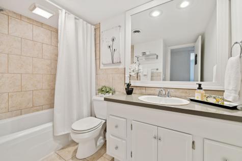 5025 Hillsboro Pike Nashville TN 37215