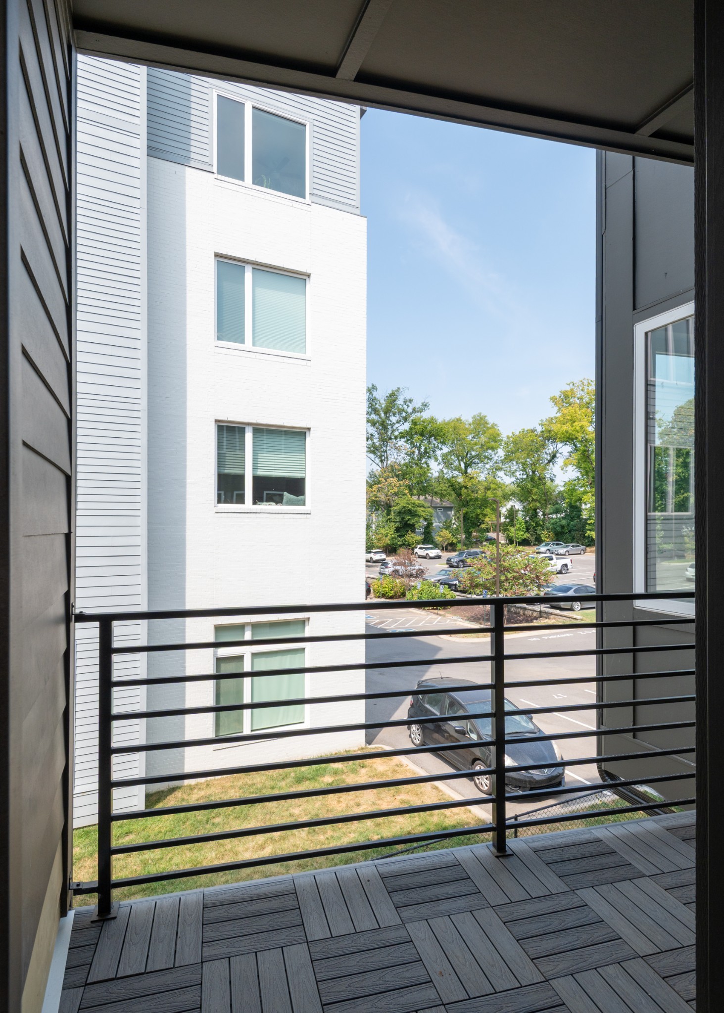 1043 E Trinity Lane Nashville TN 37216