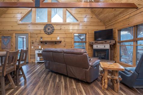 1565 Old Elkton Pike Dellrose TN 38453