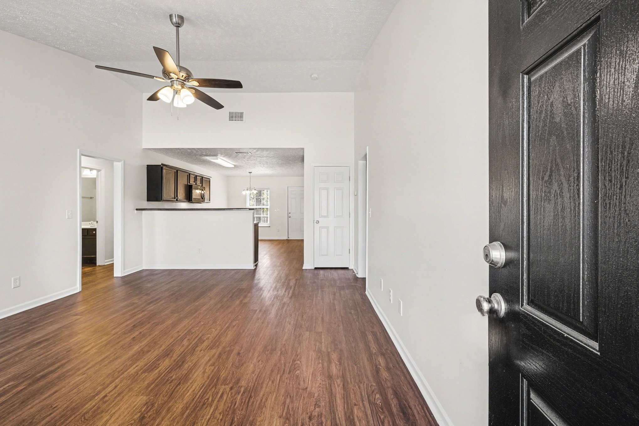 1375 E Nir Shreibman Boulevard La Vergne TN 37086