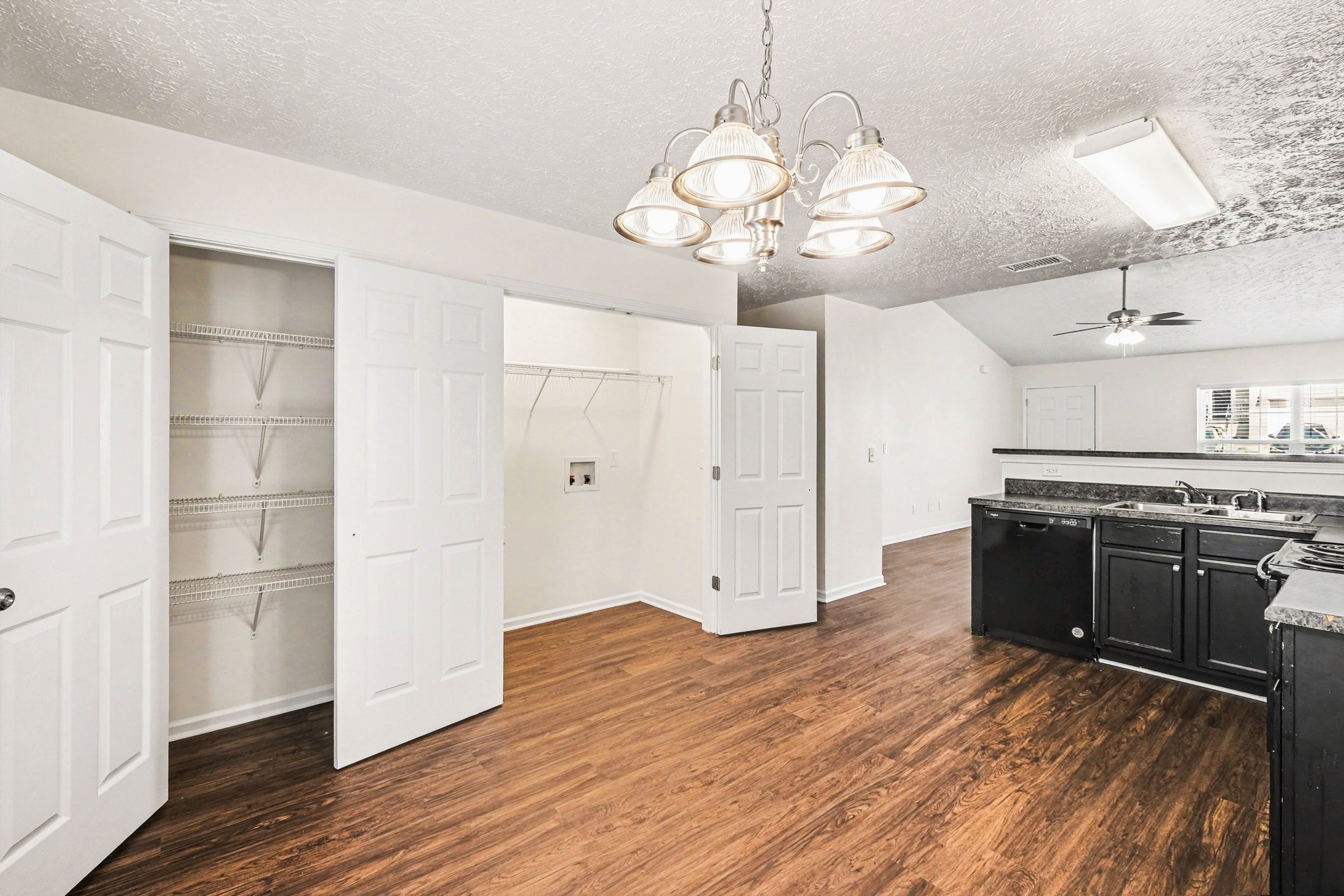 1375 E Nir Shreibman Boulevard La Vergne TN 37086