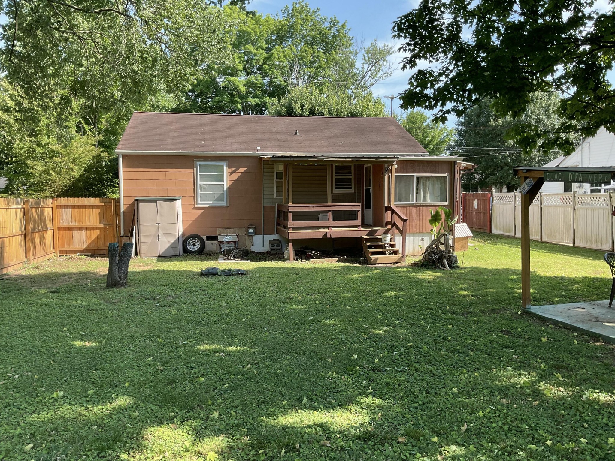 1212 Jones Street Athens TN 37303
