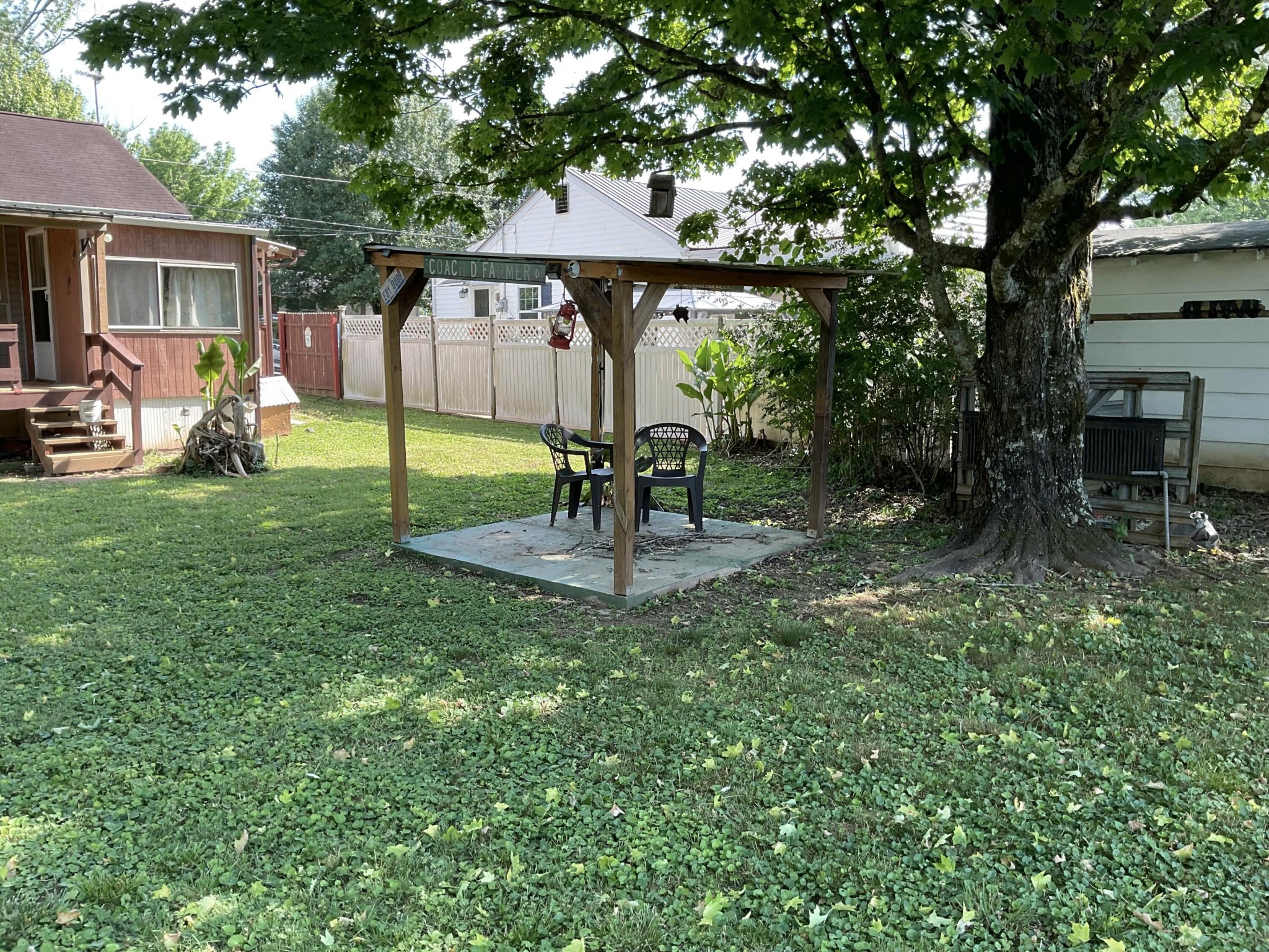 1212 Jones Street Athens TN 37303