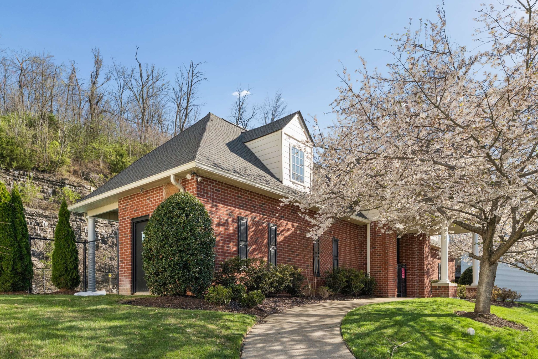 7277 Charlotte Pike Nashville TN 37209