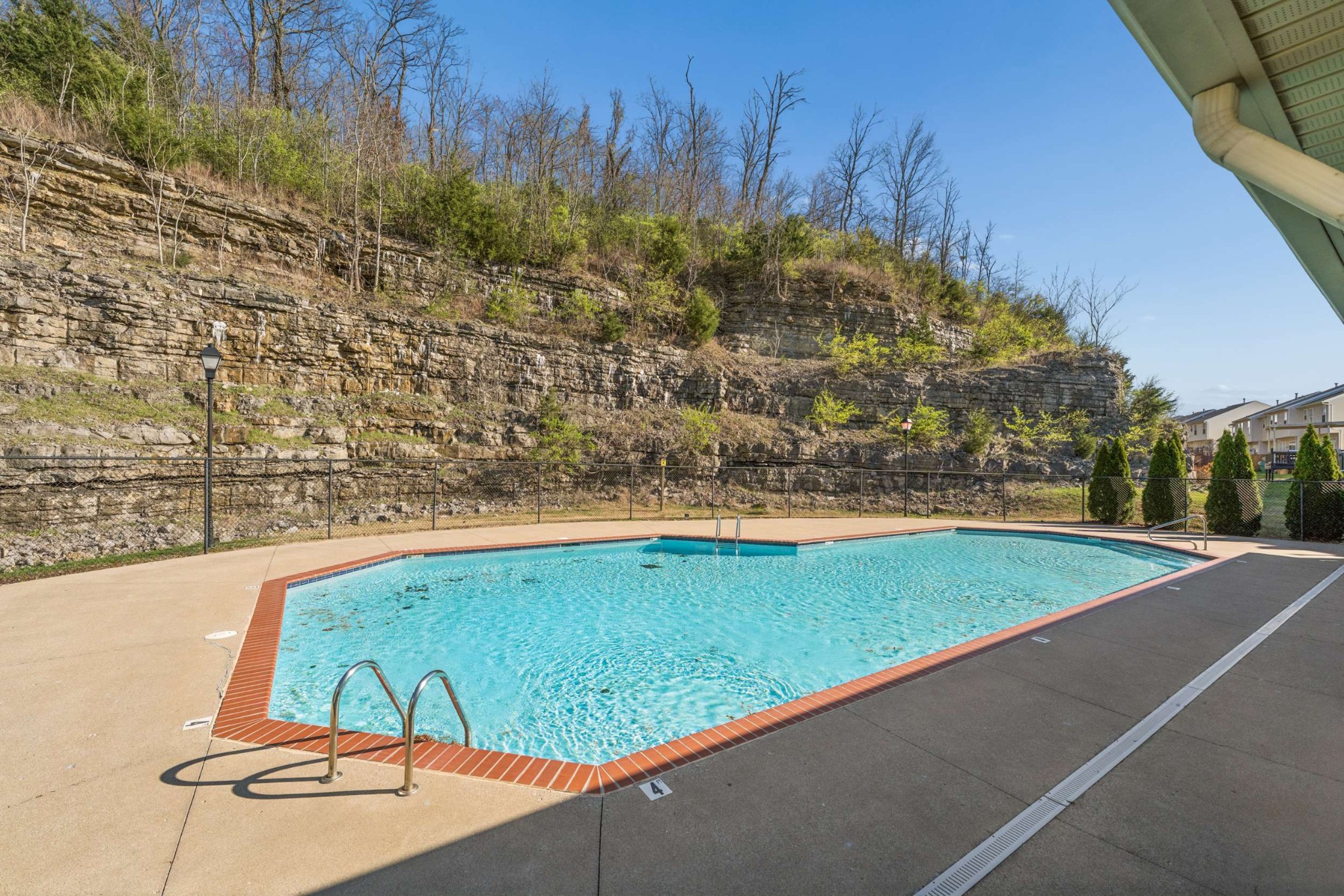 7277 Charlotte Pike Nashville TN 37209
