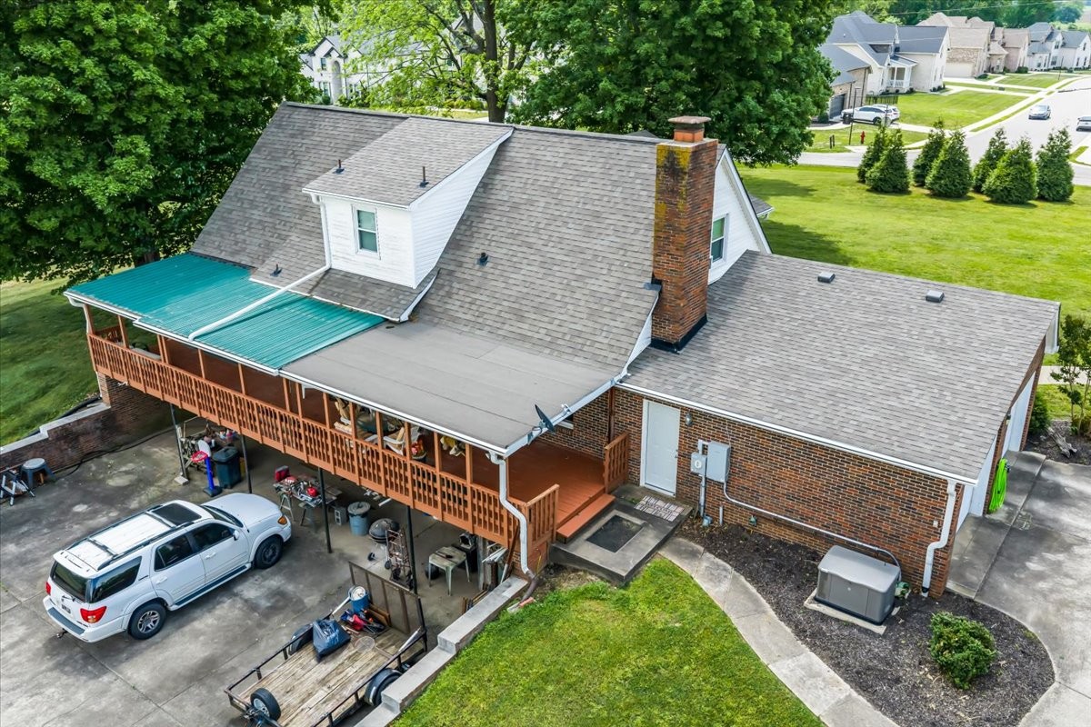 1555 Charles Bell Road Clarksville TN 37040