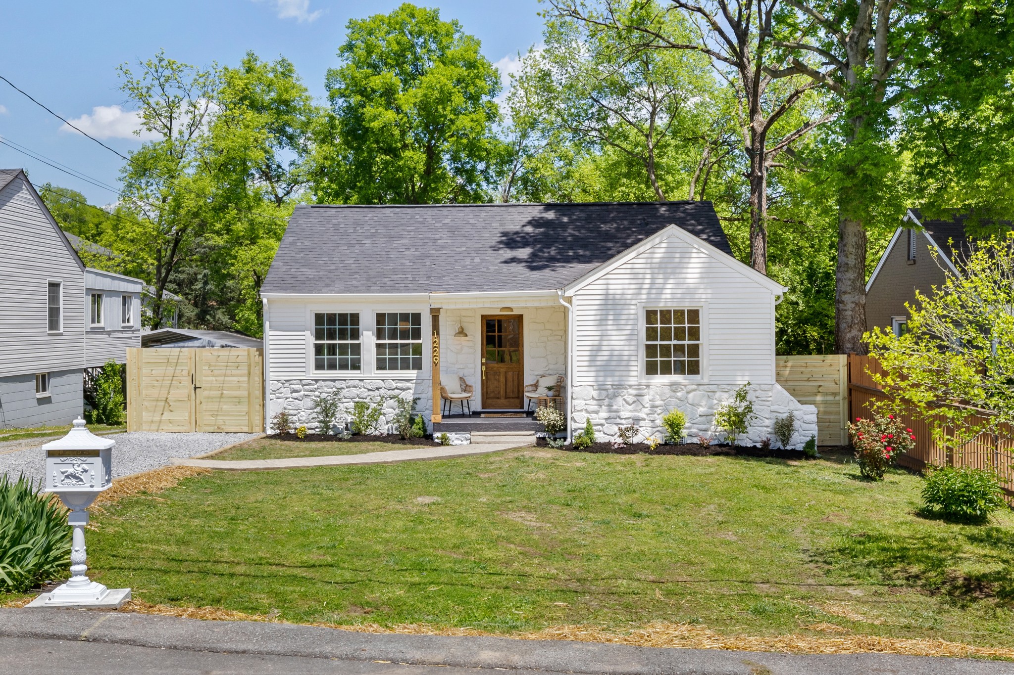 1229 Sunnymeade Drive Nashville TN 37216