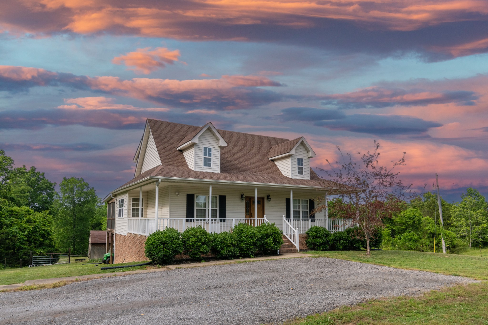 225 Sherman Road Charlotte TN 37036