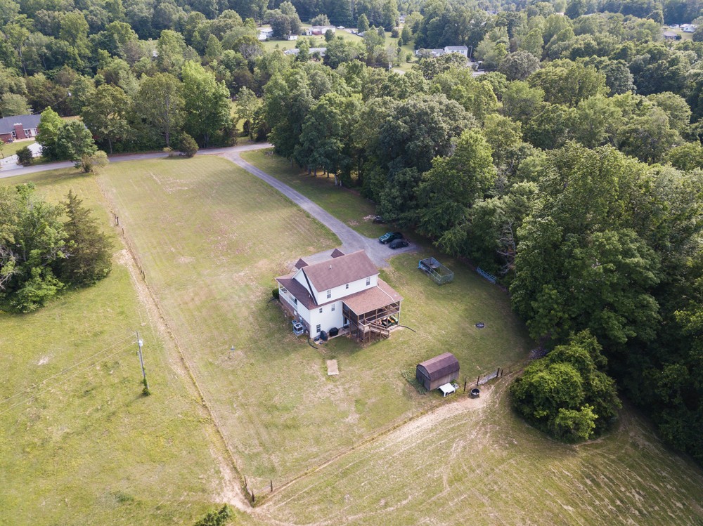 225 Sherman Road Charlotte TN 37036